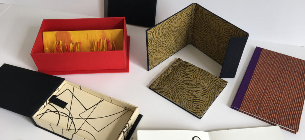 Arkivet ute och reser På besök med Artist´s Books och vänner